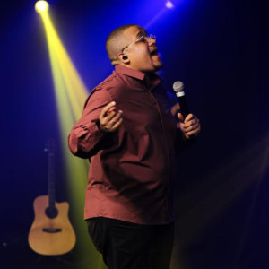 Listen to A Resposta song with lyrics from Matheus Oliveira