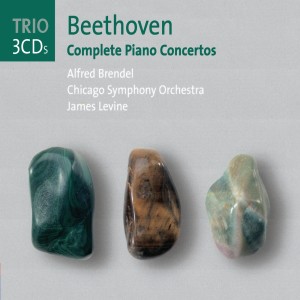 ดาวน์โหลดและฟังเพลง 2. Finale: b) Allegro - Allegretto ma non troppo (quasi Andante con moto) - Presto พร้อมเนื้อเพลงจาก Alfred Brendel