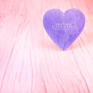 收听Blue Autumn的Kissing歌词歌曲
