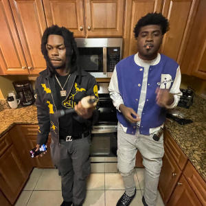 ดาวน์โหลดและฟังเพลง Certifed spinnas (feat. Kblow) (Explicit) พร้อมเนื้อเพลงจาก Feyt