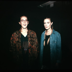 Listen to Here song with lyrics from Phon