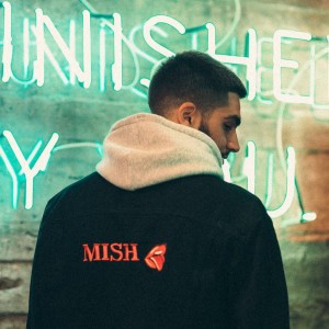 收聽mishlawi的Homies歌詞歌曲