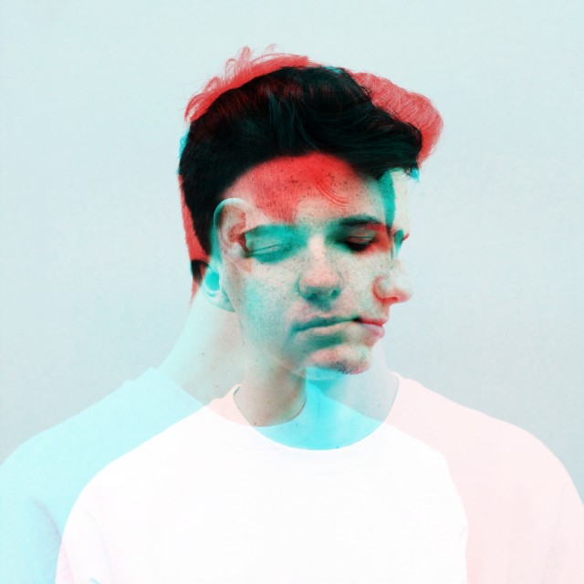 Download Lagu Sunset Lover oleh Petit Biscuit Free Lagu MP3