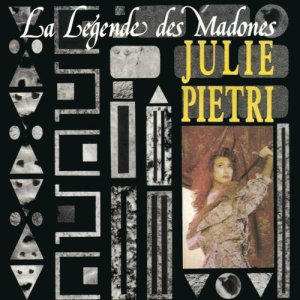 收聽Julie Pietri的Feeling en noir歌詞歌曲