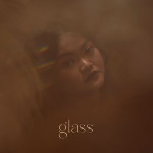 ดาวน์โหลดและฟังเพลง Glass พร้อมเนื้อเพลงจาก Chriselda