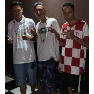 Album suíte de graça (Explicit) from 