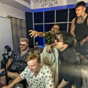 Dengarkan lagu СКОЛЬКО СТОИТ ЛЮБОВЬ (Explicit) nyanyian MORGENSHTERN dengan lirik