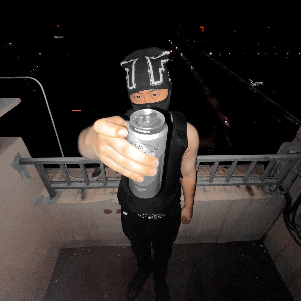 左是右YUNG LEFT