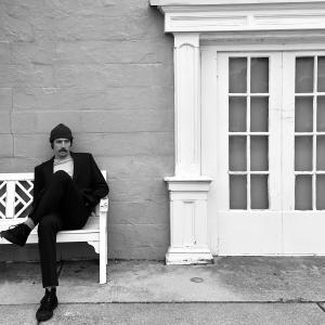 收聽Johnny Knox的Gray Eyes歌詞歌曲