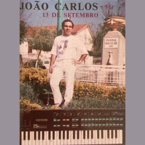 收听Joāo Carlos的Ja Te Esqueci歌词歌曲