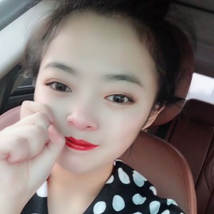 收聽楊菲的這個女孩 (咚鼓版)歌詞歌曲