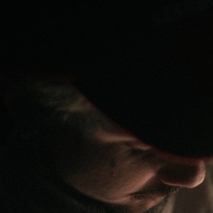 Dengarkan lagu Başım Yine Dik (Explicit) nyanyian Naskas dengan lirik