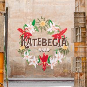 收聽Broken Brothers Brass Band的Joan Zen Gaua (feat. Kiliki, FlakoFonki, Ben Yart & Joseba Tapia)歌詞歌曲