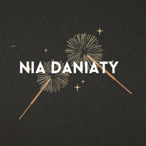 Nia Daniaty - Siapa Tak Ingin Disayang