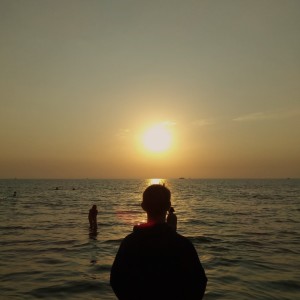 ดาวน์โหลดและฟังเพลง Мсла พร้อมเนื้อเพลงจาก feudalJohnny