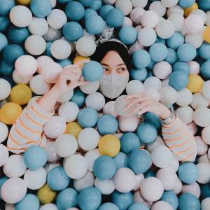 Album Glimpse of Strangers from Hyarways