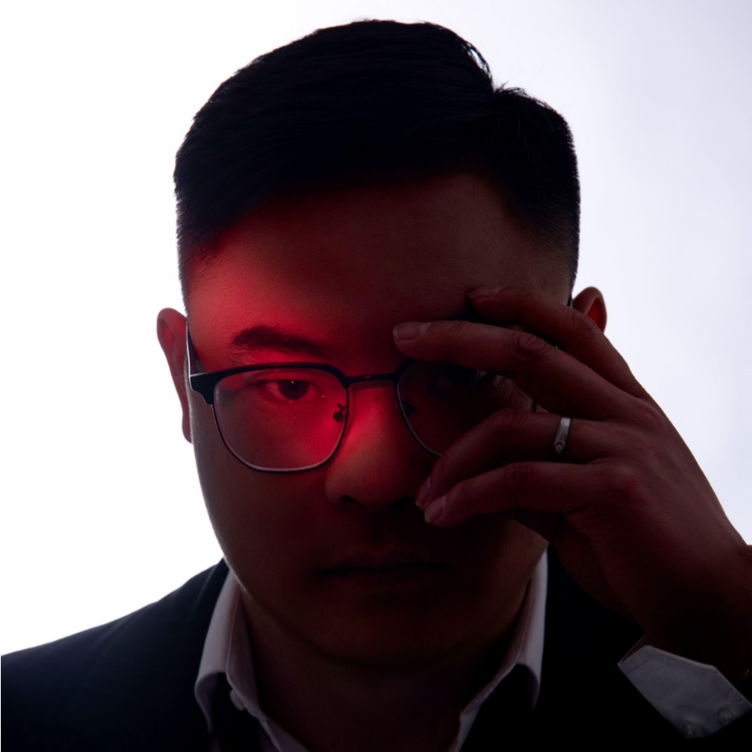 杨 杰