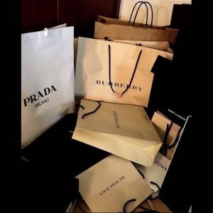 ดาวน์โหลดและฟังเพลง Fashion Habits (feat. Leon & Wthoutcolor) (Explicit) พร้อมเนื้อเพลงจาก imydeeno