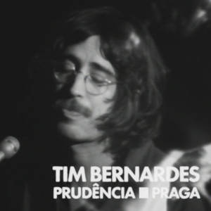 ดาวน์โหลดและฟังเพลง Praga พร้อมเนื้อเพลงจาก Tim Bernardes