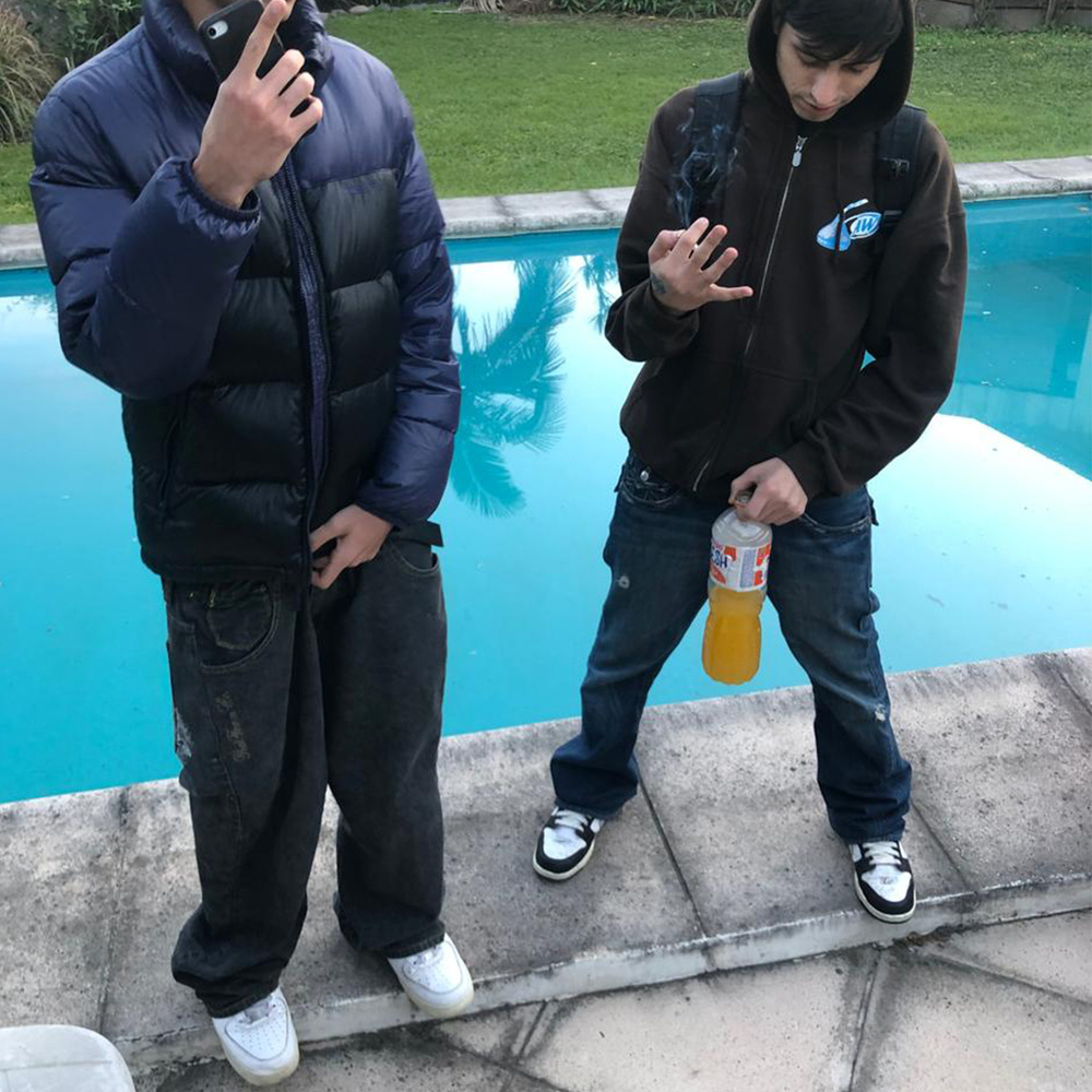 la dosis no es poca (Explicit)