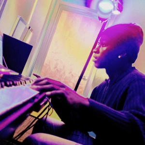 收聽QVRS的Dont Keep Me Waiting (Explicit)歌詞歌曲