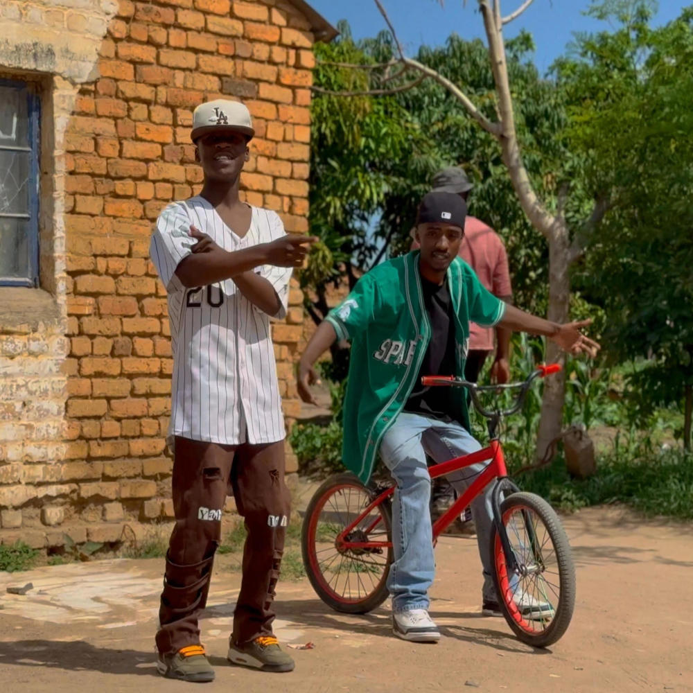Keta Mamoves (feat. Hoodkidmusic) (Explicit)