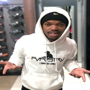 ดาวน์โหลดและฟังเพลง 23 Shorts พร้อมเนื้อเพลงจาก KING MZAIZA MUSIC