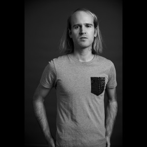Listen to Lestin song with lyrics from Einar Teitur