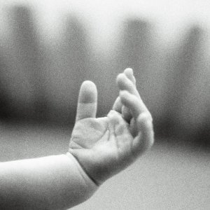 收聽Kinokoteikoku的Cry Baby歌詞歌曲