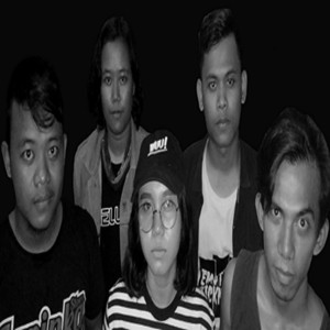 Listen to Hurt song with lyrics from Shellter