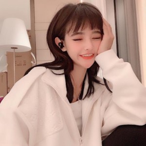 Dengarkan lagu 最新山歌（伤心城市）伤感版 (cover: 桃花颜|雷一轩) (完整版) nyanyian 曦宝 dengan lirik