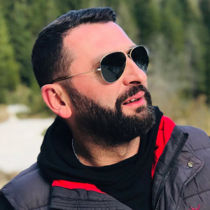 ดาวน์โหลดและฟังเพลง Tash Shko พร้อมเนื้อเพลงจาก Shqipri Kelmendi