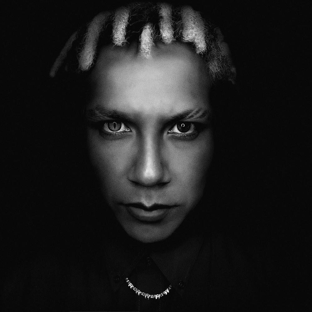 DESNUDA (Explicit)