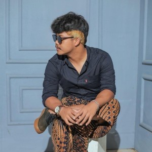 Dengarkan lagu ORA TAK GAGAS (Remastered 2021) nyanyian Hatma prakoso dengan lirik