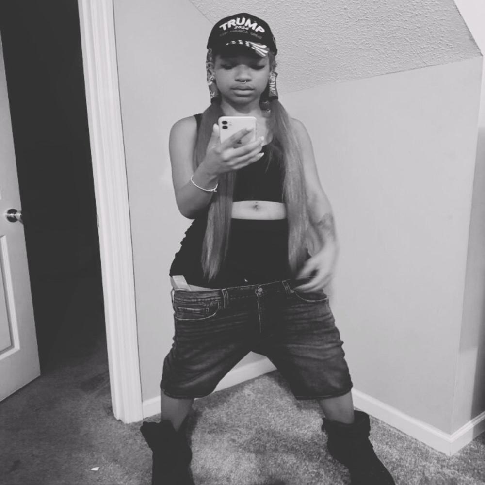 Emothug (feat. Gen5) (Explicit)