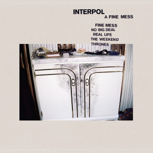 Dengarkan Thrones lagu dari Interpol dengan lirik