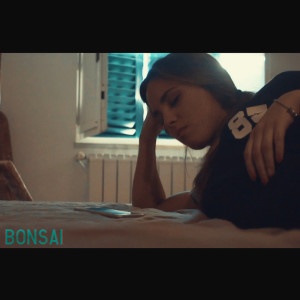 收聽Uzzy的Bonsai歌詞歌曲