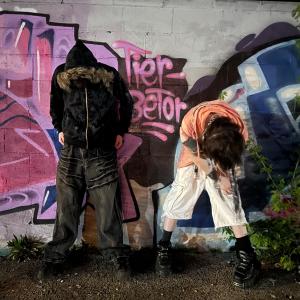 收聽Pythio的cellophane (Explicit)歌詞歌曲