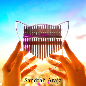ดาวน์โหลดและฟังเพลง Can We Kiss Forever พร้อมเนื้อเพลงจาก Sandrah Araja