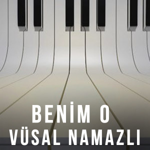 收聽Vüsal Namazlı的Bella Poarch歌詞歌曲