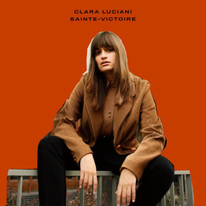 ดาวน์โหลดและฟังเพลง Les fleurs พร้อมเนื้อเพลงจาก Clara Luciani