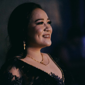 Dengarkan Pertedeh lagu dari Averiana Barus dengan lirik