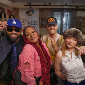 default playlist img