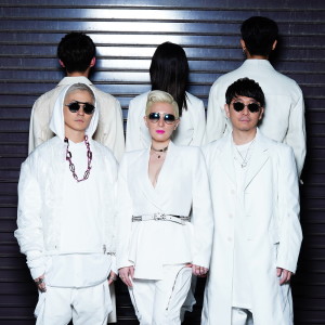 ดาวน์โหลดและฟังเพลง Picture Perfect Love พร้อมเนื้อเพลงจาก M-Flo