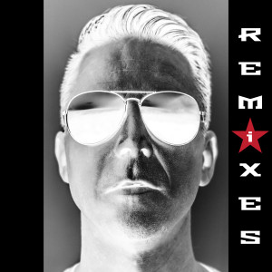 收聽Ironic Sweden的Staring at You (Reconstruct Xxx Remix)歌詞歌曲