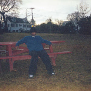 收聽1amdonny的BY YOUR AURA (feat. TEATEA) (Explicit)歌詞歌曲