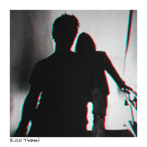 收聽Rise Twain的Into a Dream歌詞歌曲