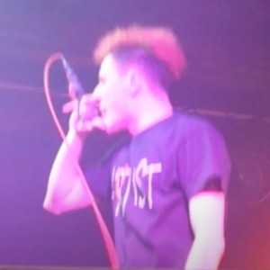 Dengarkan 2017 lagu dari почтисчастье dengan lirik