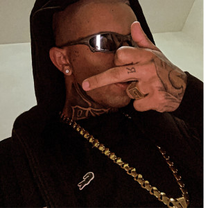 Listen to EU SÓ QUERO AS QUE NÃO COMI (Explicit) song with lyrics from Dj LW