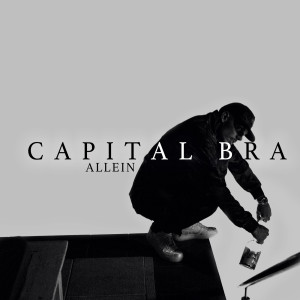 ดาวน์โหลดและฟังเพลง Fightclub พร้อมเนื้อเพลงจาก Capital Bra